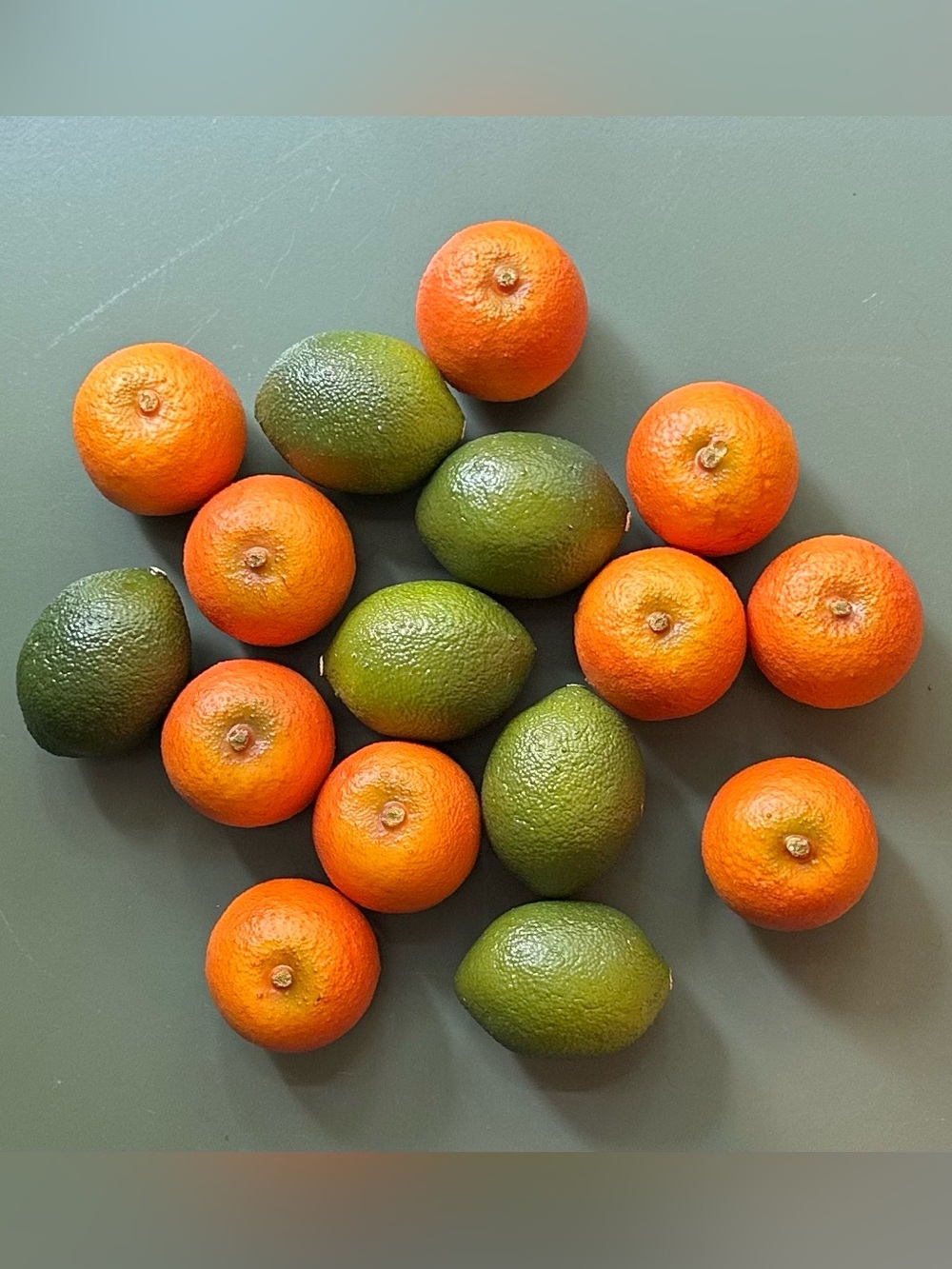 Faux Mandarins & kiwi/limes • Set of 16